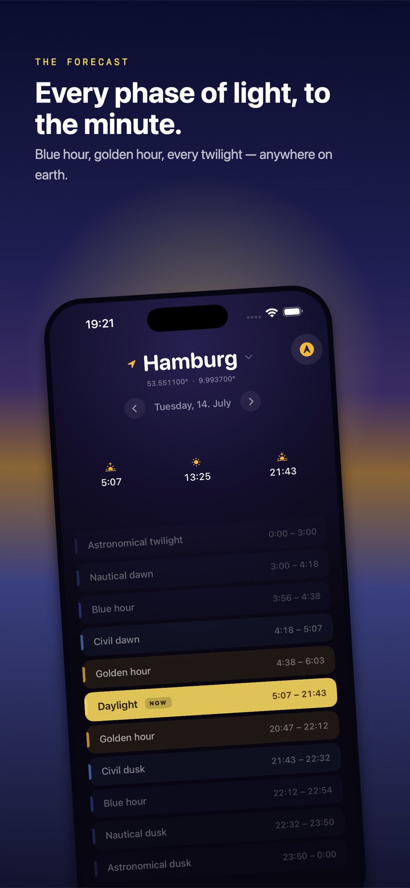 DawnTracker forecast screen: every phase of light for Hamburg, listed to the minute